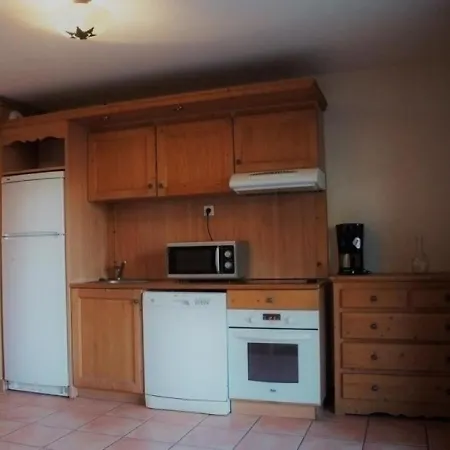 Pra Roustan 205 Apartment *